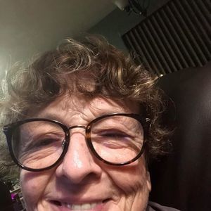 Meet your Posher, Joan